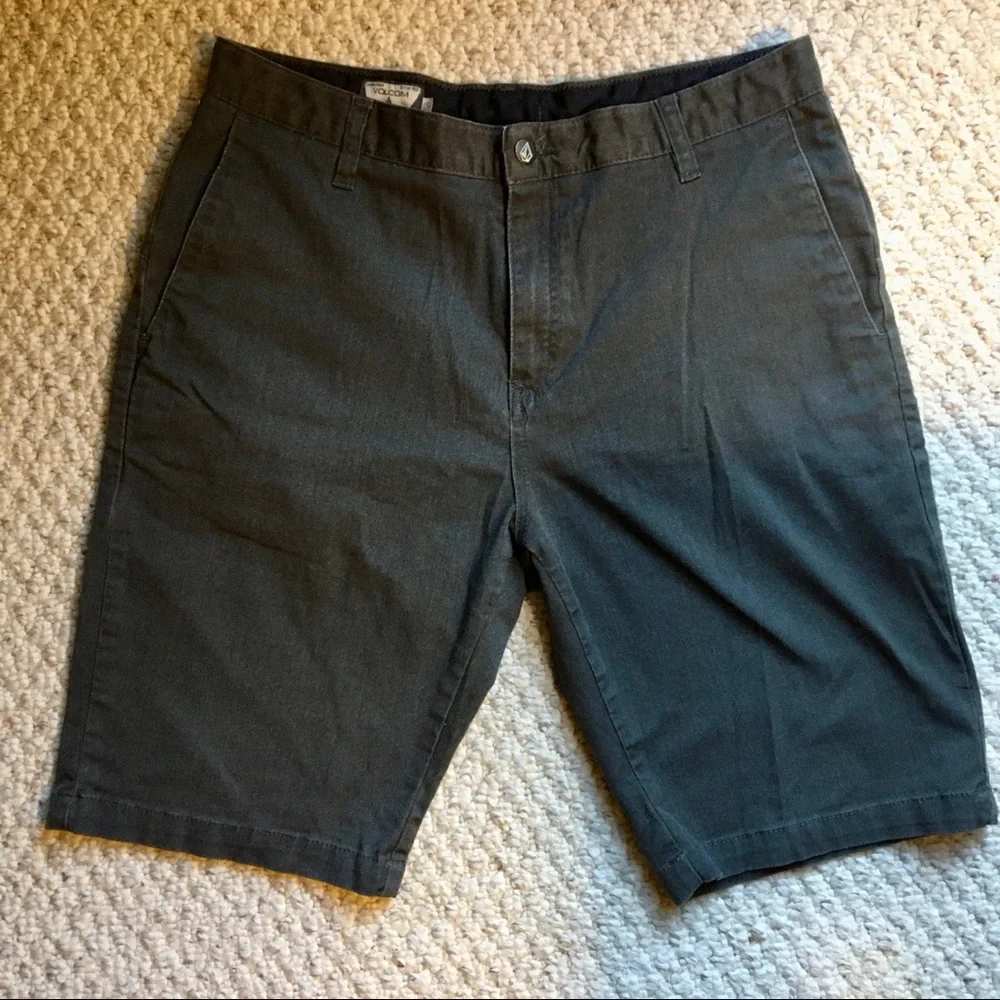 Volcom:🤘shorts, gray, waist 32 - Picture 1 of 5